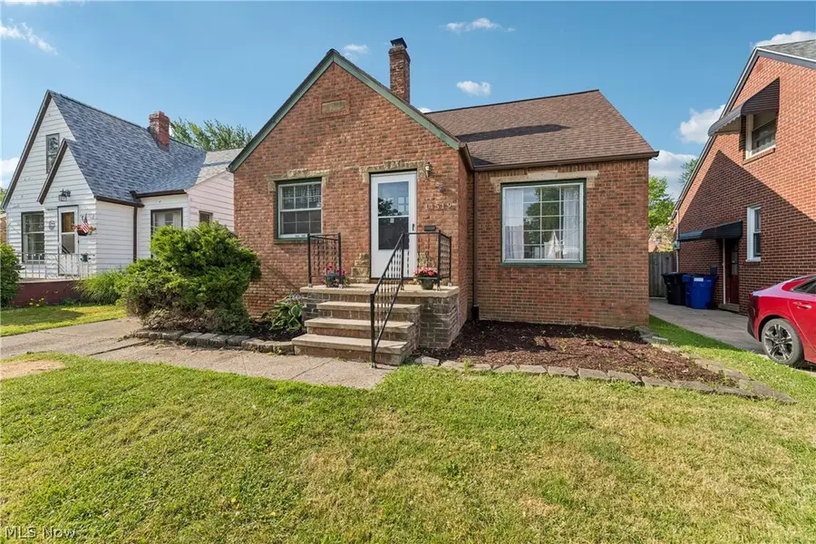 14519 Orchard Park Avenue, Cleveland, OH 44111 - #3
