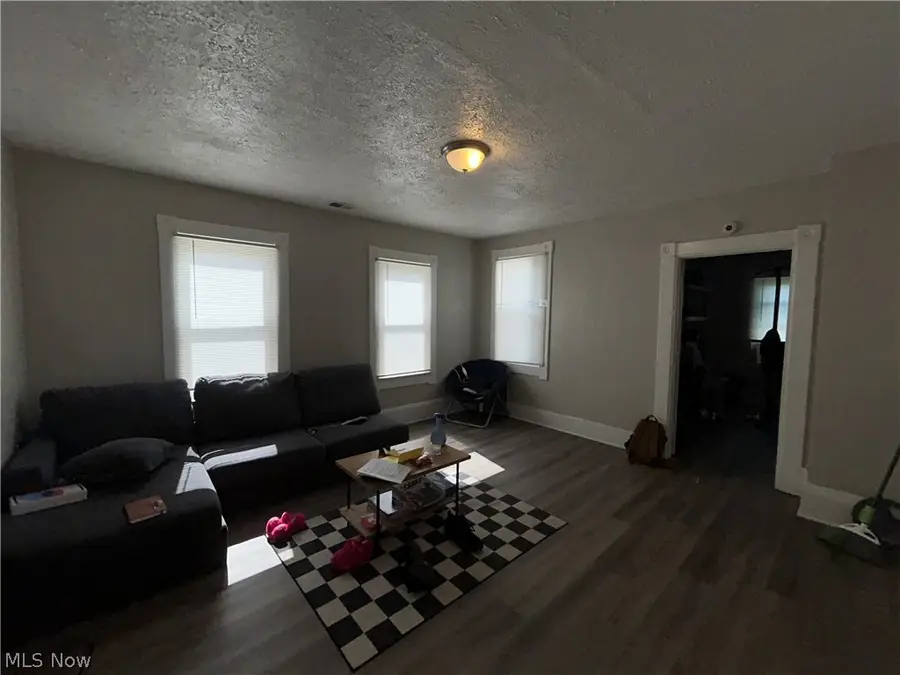 4002 Robert Avenue, Cleveland, OH 44109 - #3
