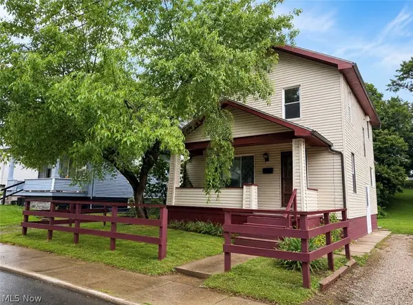 954 Pershing Road, Zanesville, OH 43701