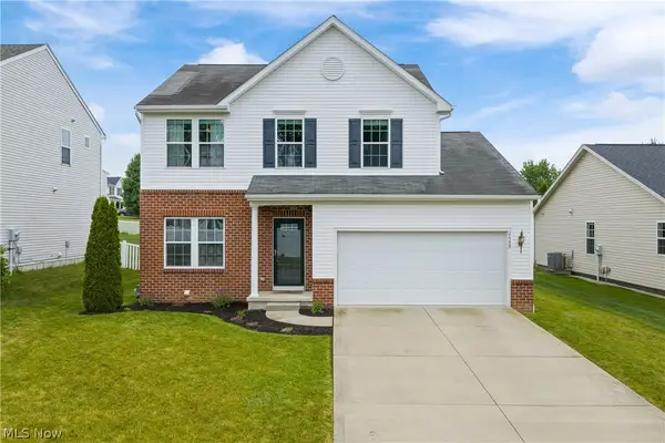 2489 Captens Ne Street, Canton, OH 44721