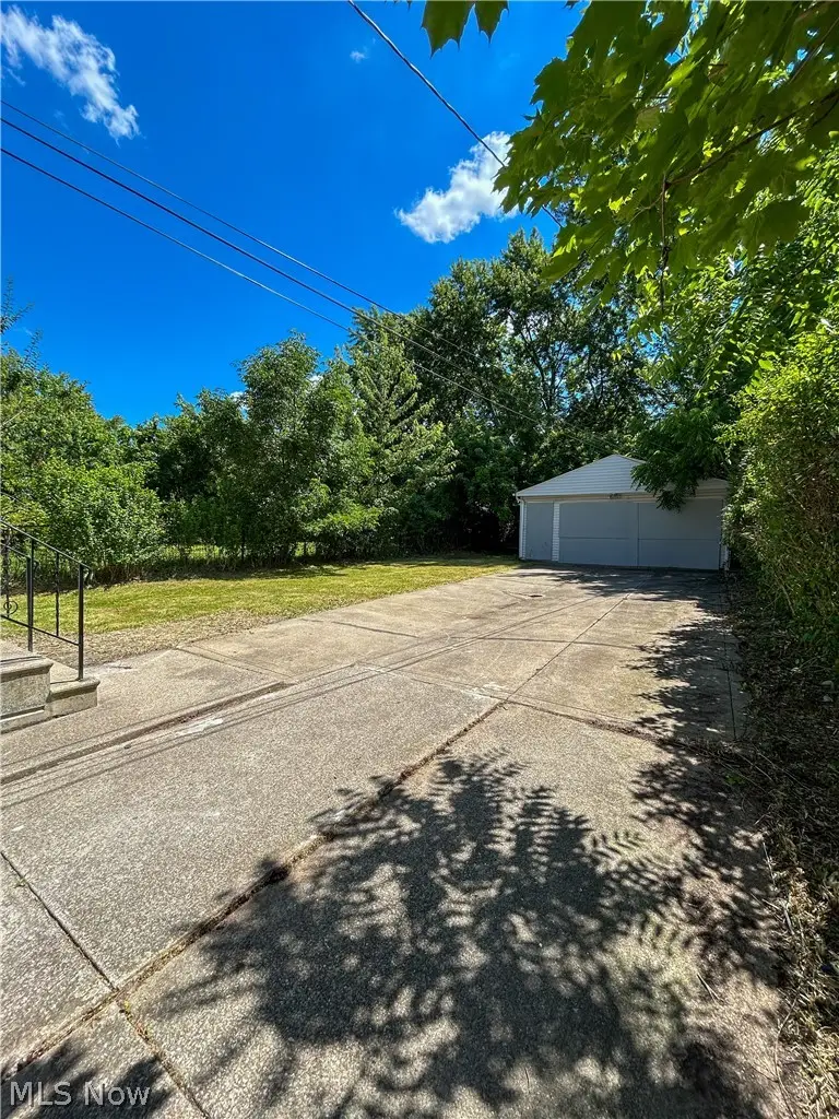 3415 E 113th Street, Cleveland, OH 44104 - #3