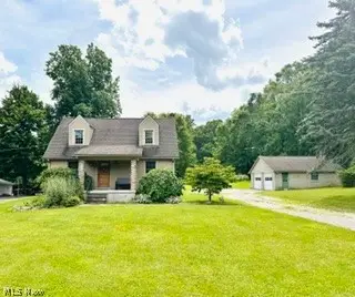 7600 Stewart Sharon Road, Masury, OH 44438 - #3