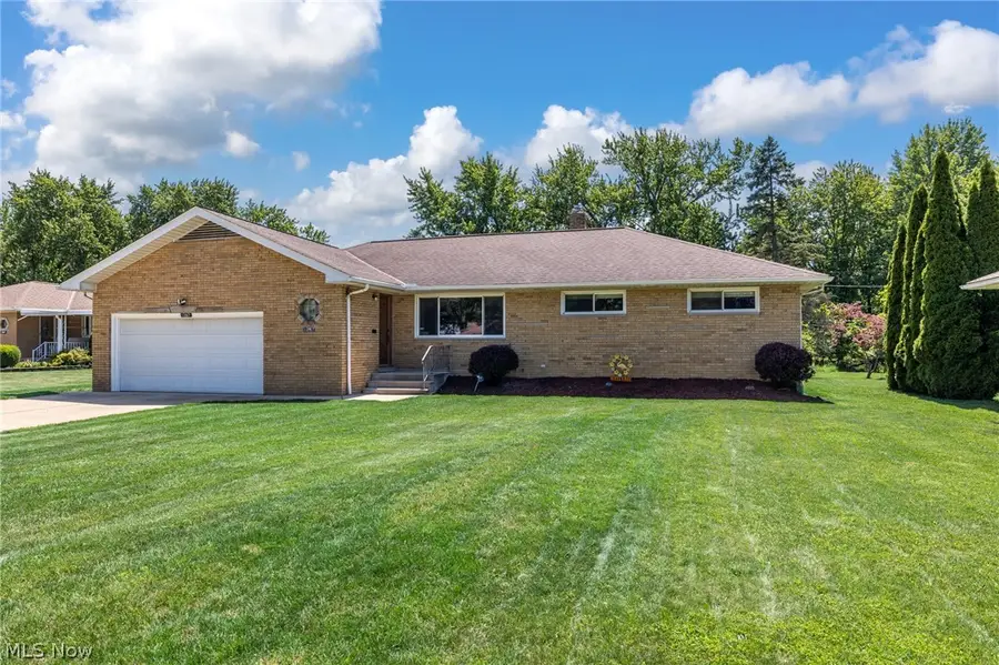 13967 Mohawk Trail, Middleburg Heights, OH 44130 - #2