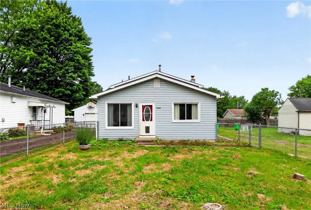 1154 Meadowbrook Avenue, Alliance, OH 44601 - #1