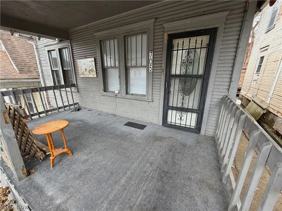 705 Minerva Street, East Liverpool, OH 43920 - #3