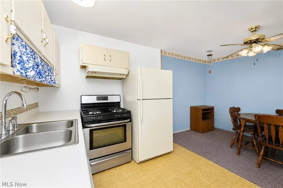 2400 40th Ne Street, Canton, OH 44705 - #3