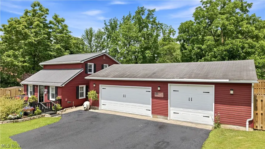 16728 Parkview Avenue, Lake Milton, OH 44429 - #2