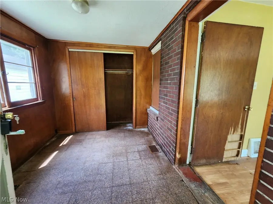 3448 Seifert Lewis Road, Hubbard, OH 44425 - #2