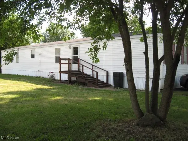 460 1st Sw Street #14, Brewster, OH 44613