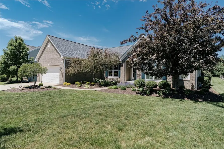 5423 Charleston Drive, Valley City, OH 44280 - #2