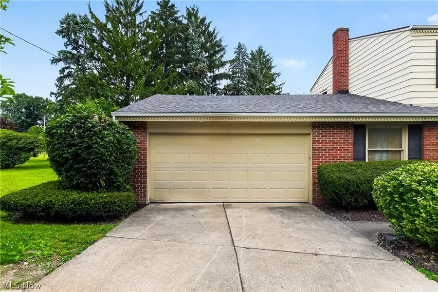 2801 Reeves Ne Road, Warren, OH 44483 - #3