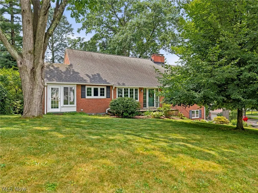 3546 Overhill Nw Drive, Canton, OH 44718 - #1
