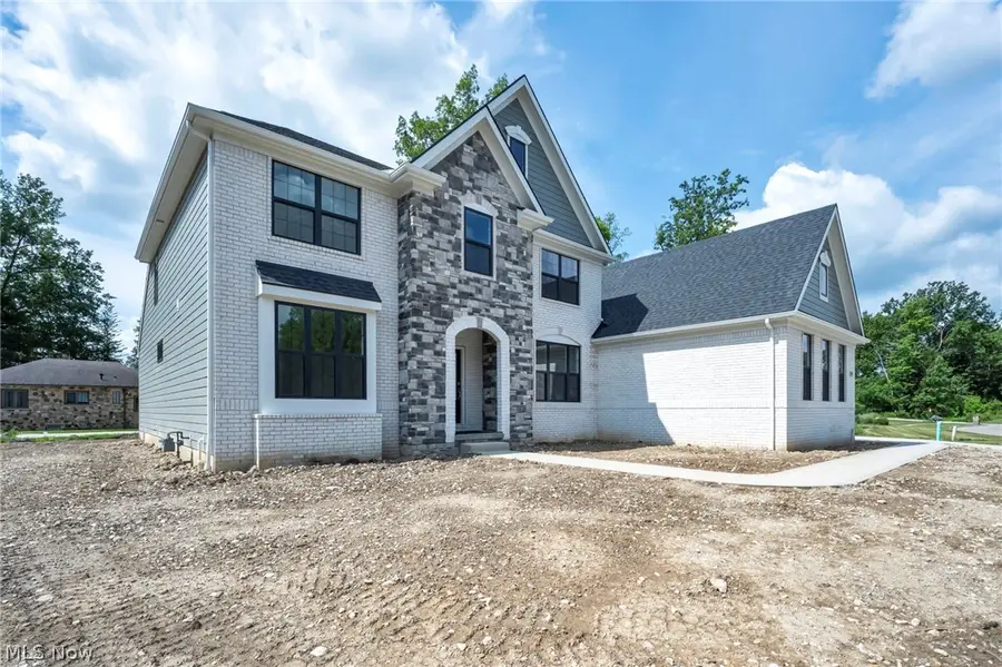 21072 Cedar Creek Drive, Strongsville, OH 44149 - #3