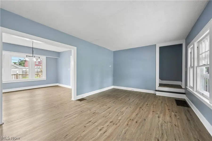 3014 Oak Park Avenue, Cleveland, OH 44109 - #3