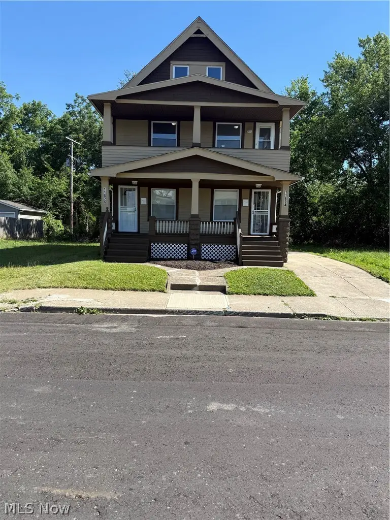 11824 Honeydale Avenue, Cleveland, OH 44120 - #1