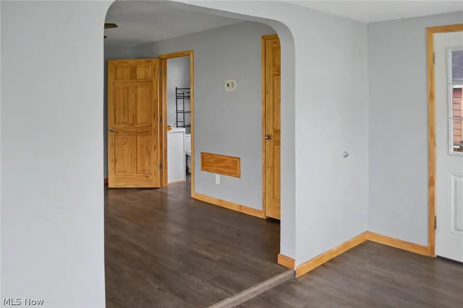 203 Sherman Avenue, Ashland, OH 44805 - #3