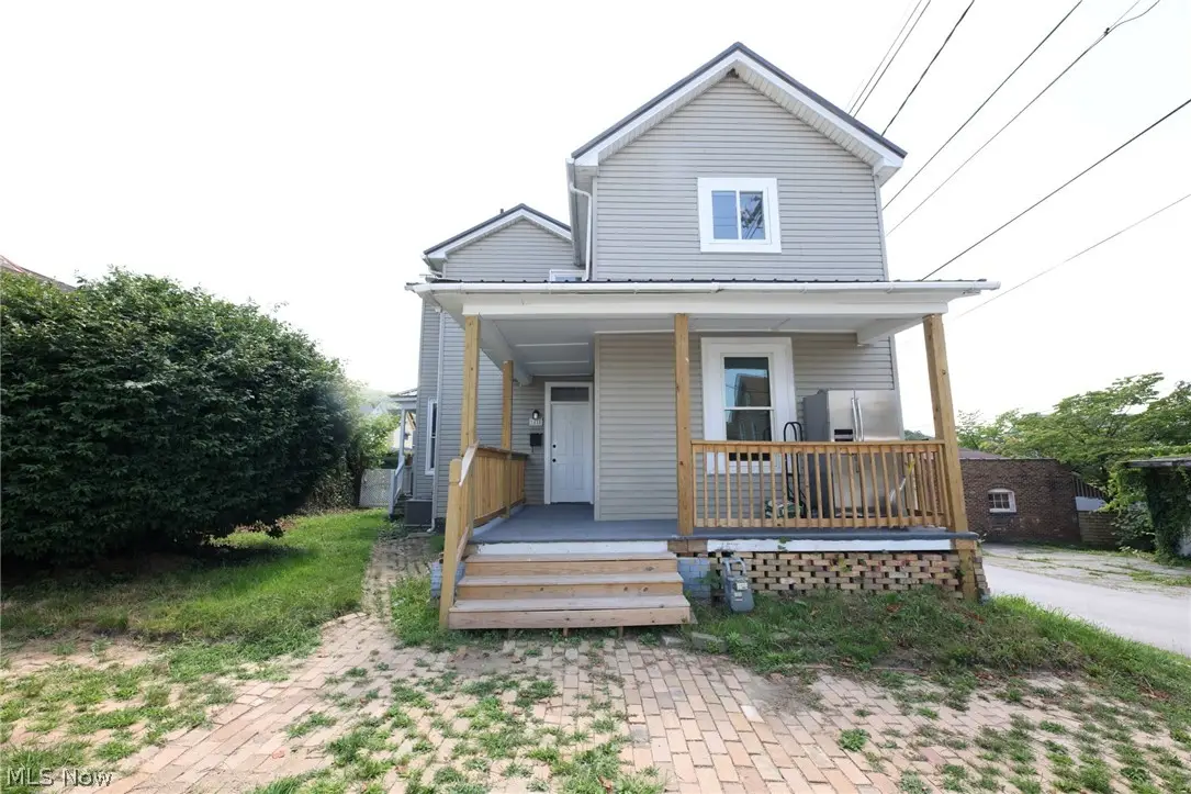 416 5th Street, Chester, WV 26034 - #1