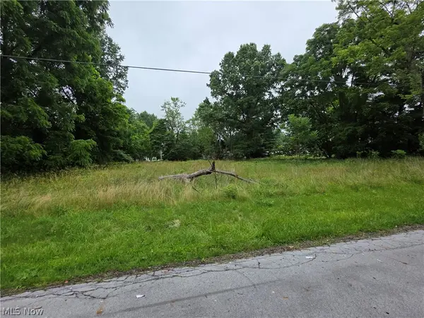 420 Jarvis Road, Akron, OH 44319
