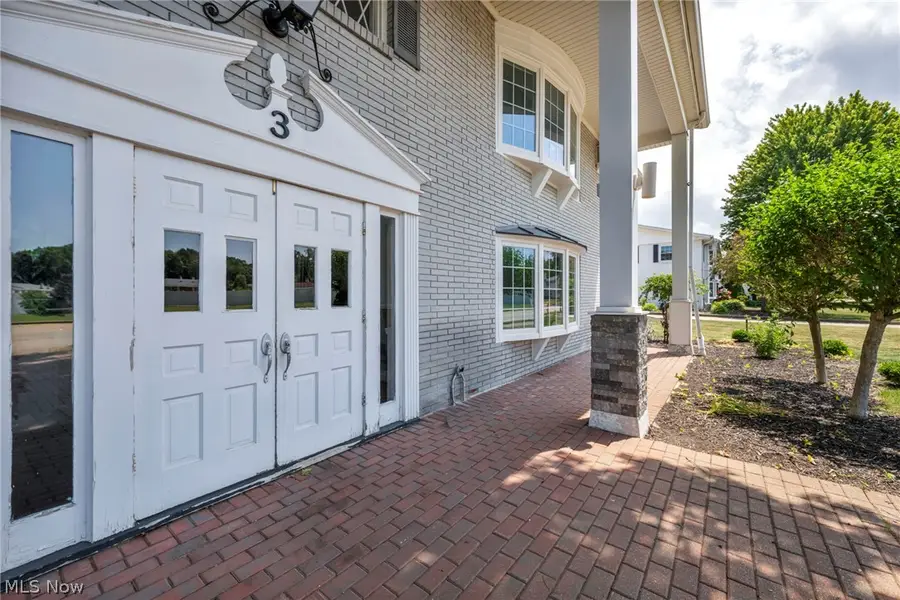 3 Meadowlawn Drive #3-22, Mentor, OH 44060 - #3