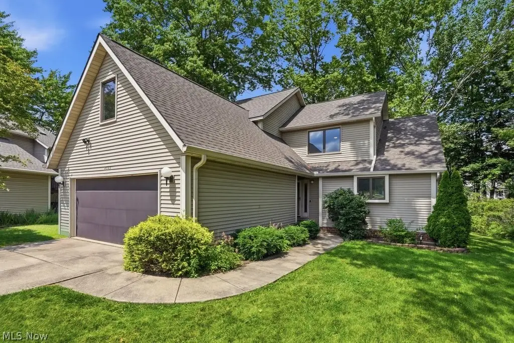 2323 Call Road, Stow, OH 44224 - #1