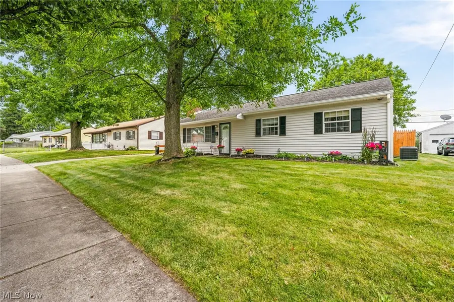 2728 19th Ne Street, Canton, OH 44705 - #2