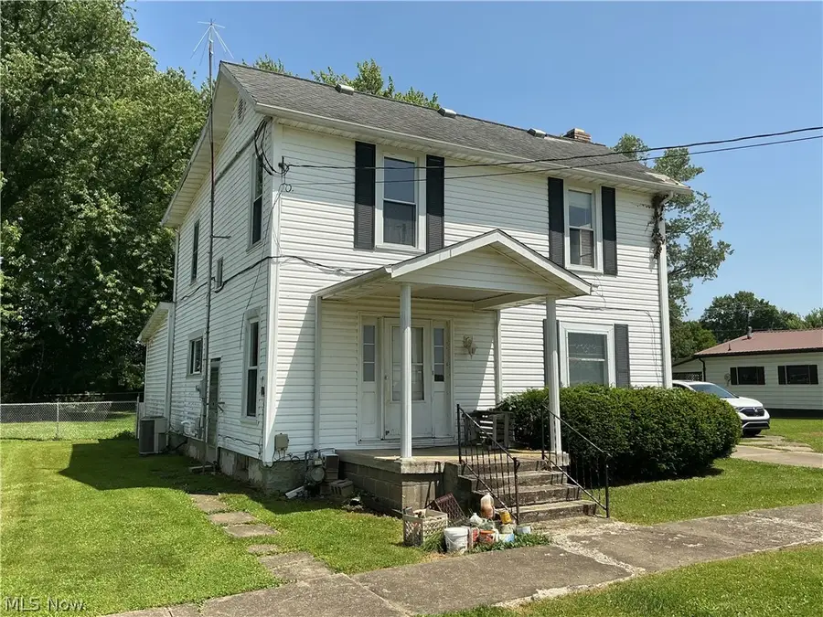 122 Clay Street, Frazeysburg, OH 43822 - #2