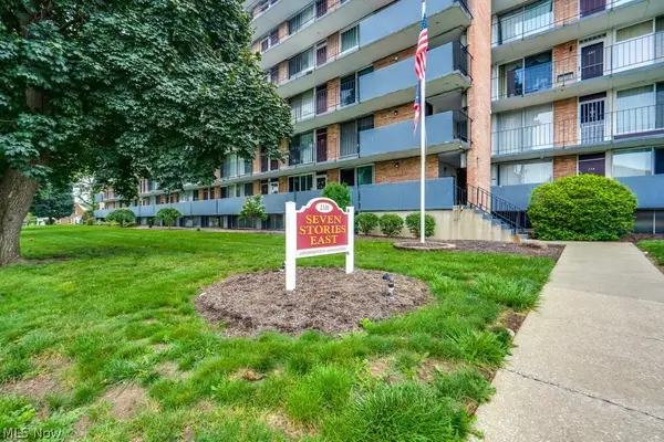 2331 E Market Street #102, Akron, OH 44312