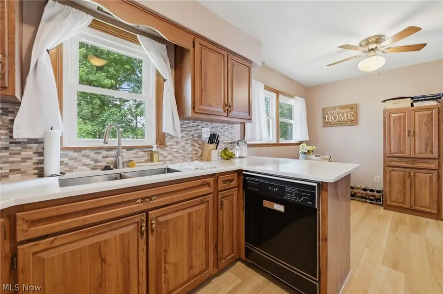 29521 Schwartz Road, Westlake, OH 44145 - #3