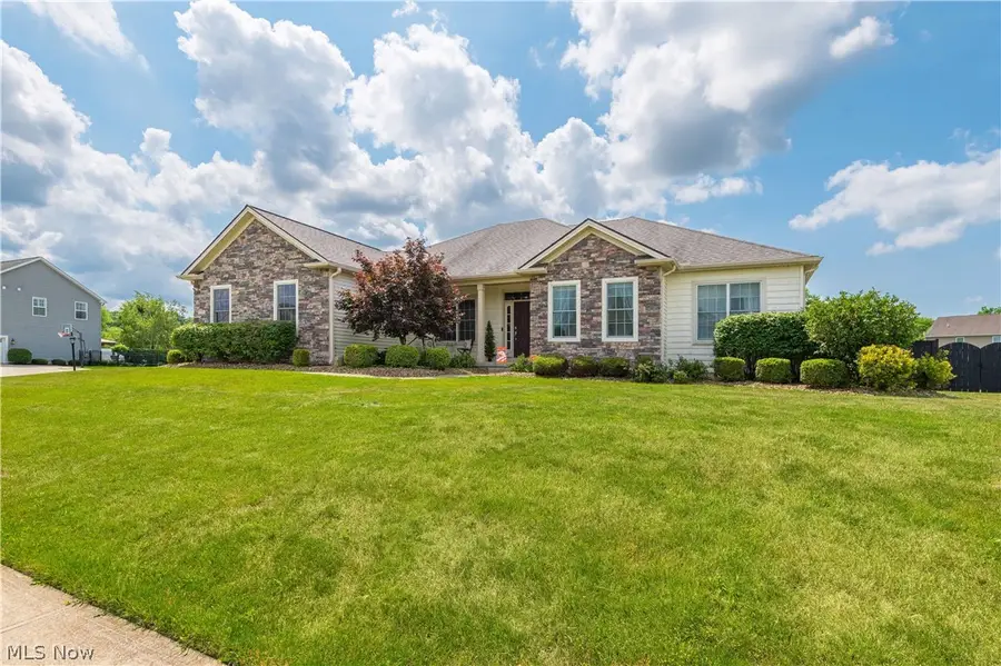 23201 Lakeridge Way, Columbia Station, OH 44028 - #2
