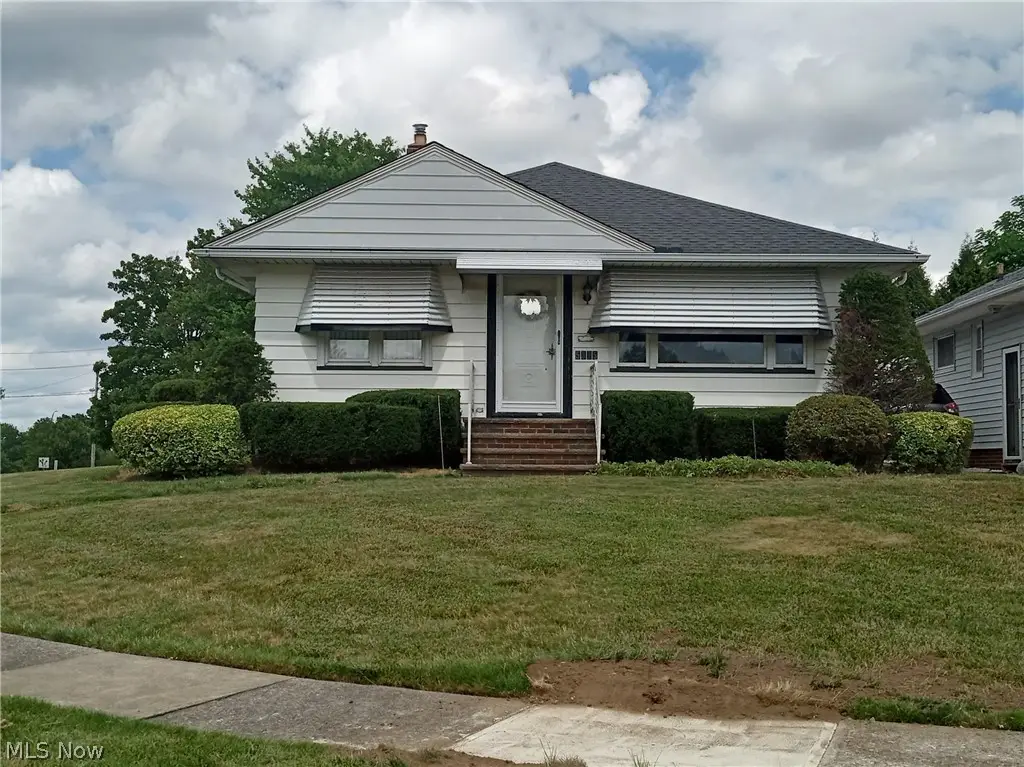5505 Cumberland Drive, Garfield Heights, OH 44125 - #1