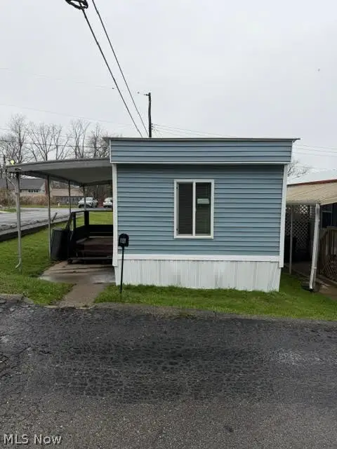 16 Hyland Drive, Akron, OH 44312