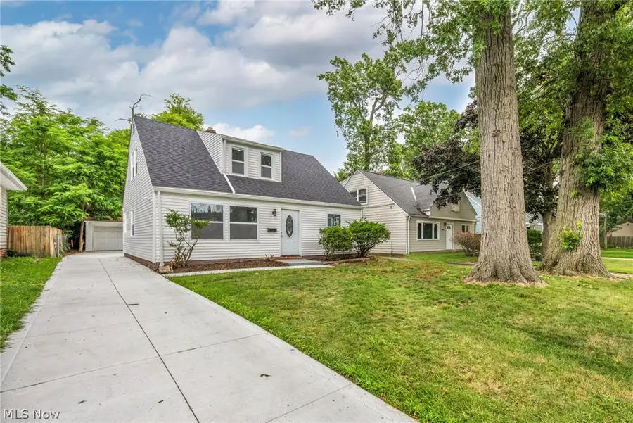 23928 Knickerbocker Road, Bay Village, OH 44140 - #3