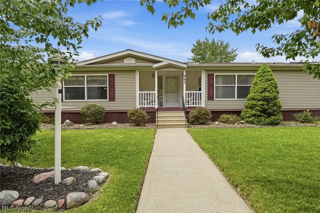 445 Pin Oak Circle, Elyria, OH 44035 - #1