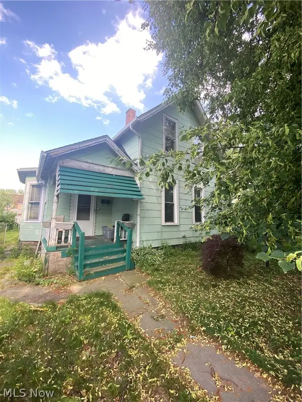 2069 W 95th Street, Cleveland, OH 44102