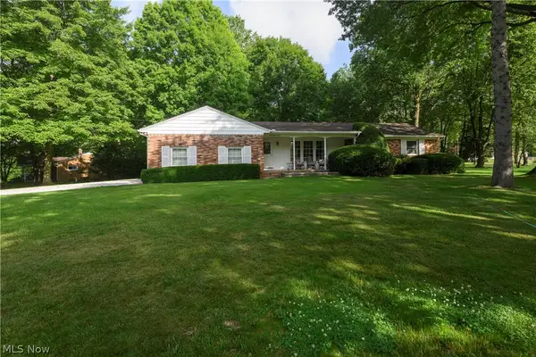 3820 Valley Drive, Norton, OH 44203