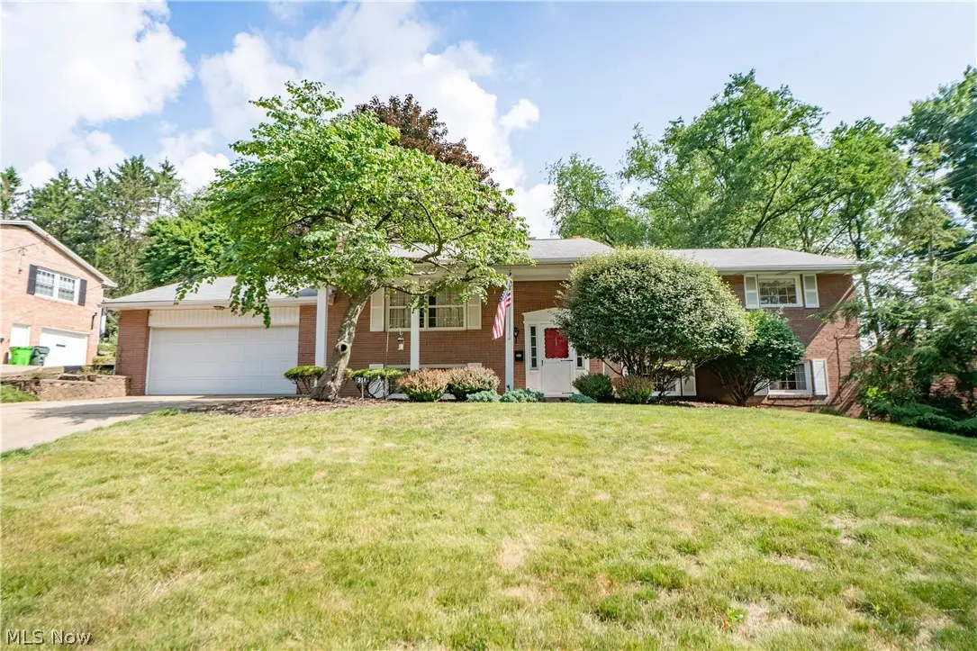 511 Bachtel Se Street, North Canton, OH 44720 - #1