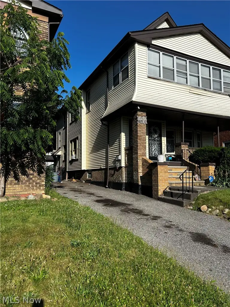 3629 Menlo Road, Shaker Heights, OH 44120 - #3