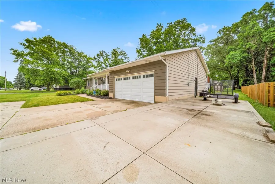 8506 Lake Shore Boulevard, Mentor, OH 44060 - #3