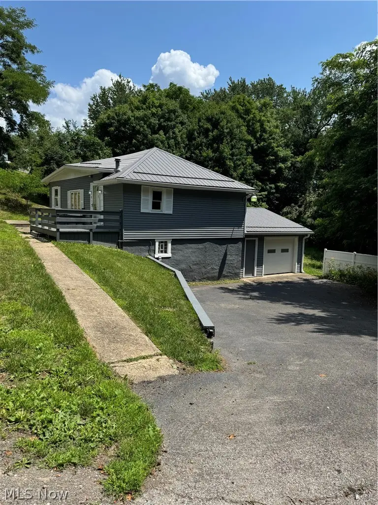 300 Henry Avenue, East Liverpool, OH 43920 - #3