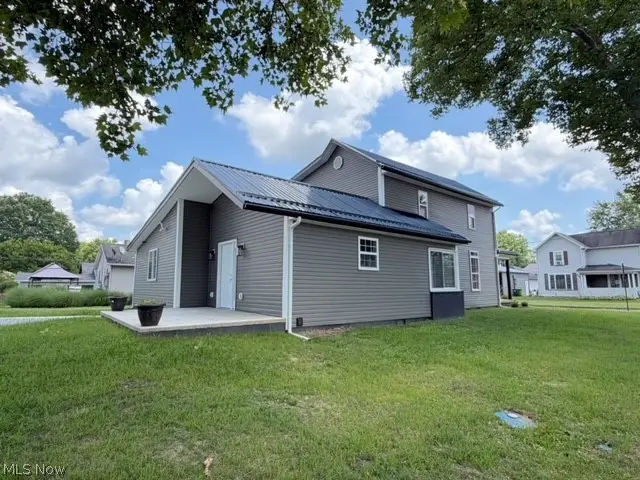 131 W 10th Street, Uhrichsville, OH 44683 - #2