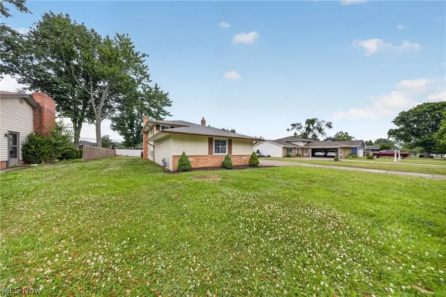 13986 Cherokee Trail, Middleburg Heights, OH 44130 - #3