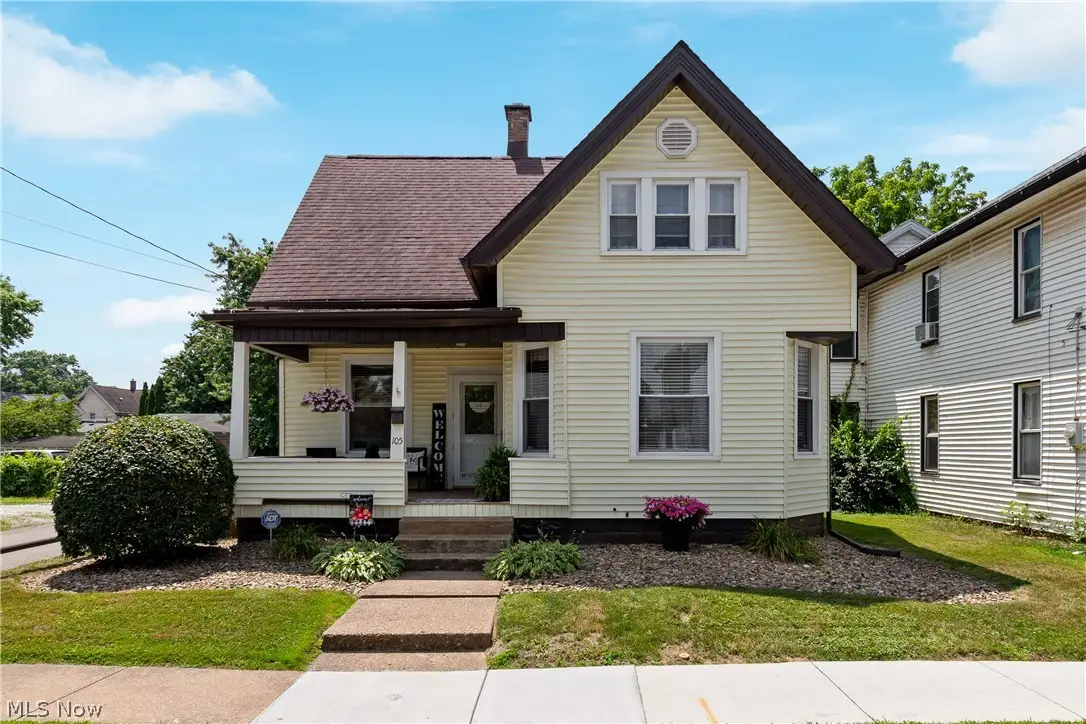 105 8th Sw Street, Massillon, OH 44647 - #1