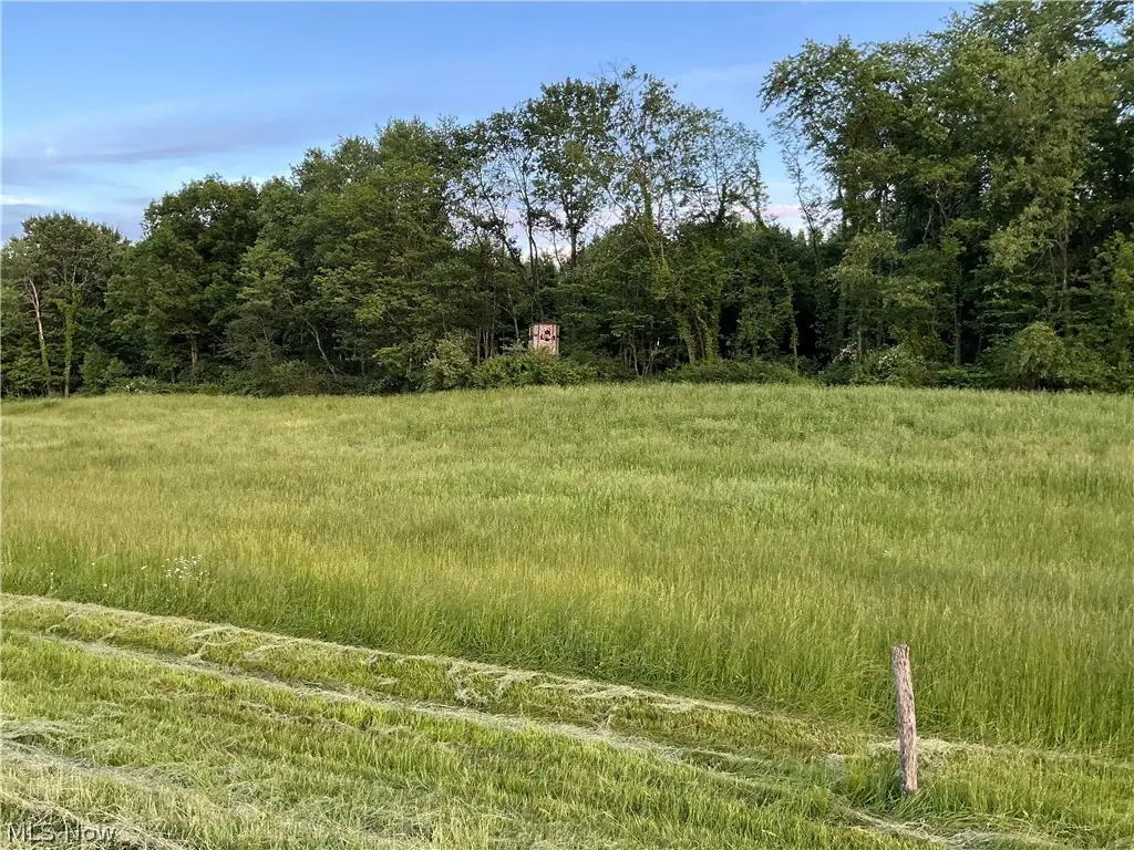 5326 Yackey Nw Drive, Strasburg, OH 44680 - #1
