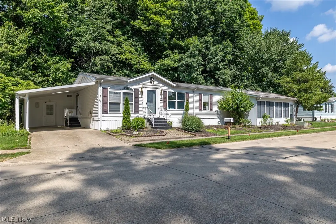 12 Jessica Lane, Olmsted, OH 44138 - #1