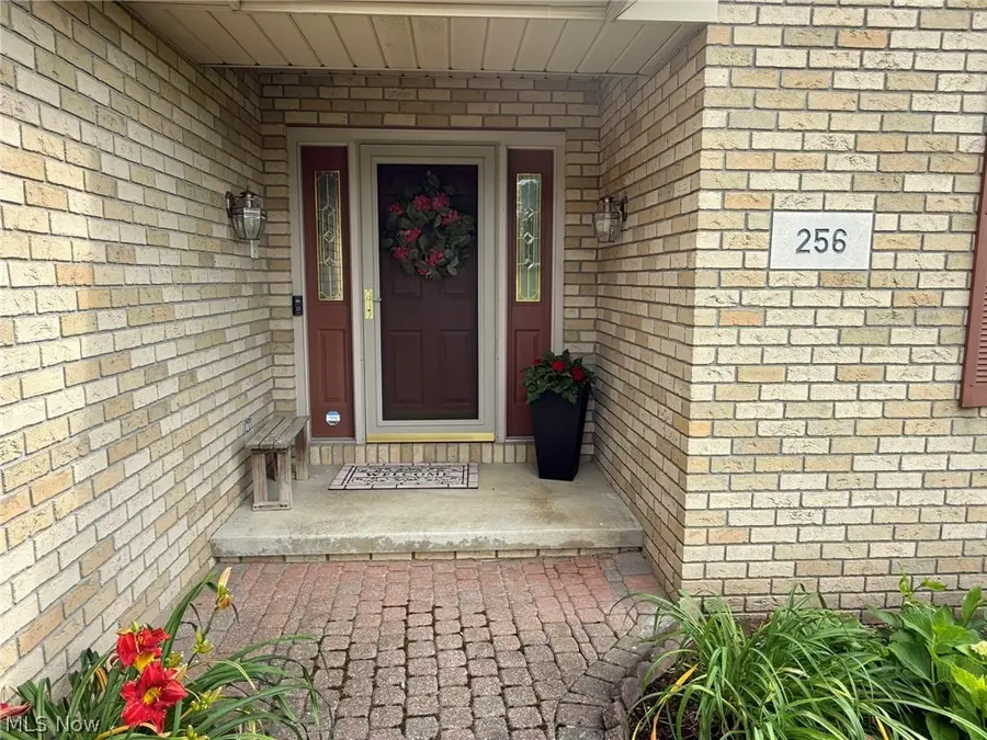256 Clarence Se Drive, New Philadelphia, OH 44663 - #2