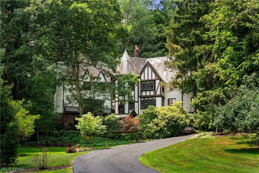 2421 Brentwood Nw Road, Canton, OH 44708 - #3