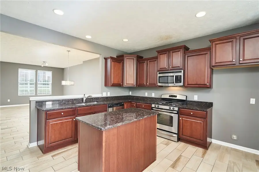 301 Kelsey Drive, Copley, OH 44321 - #3