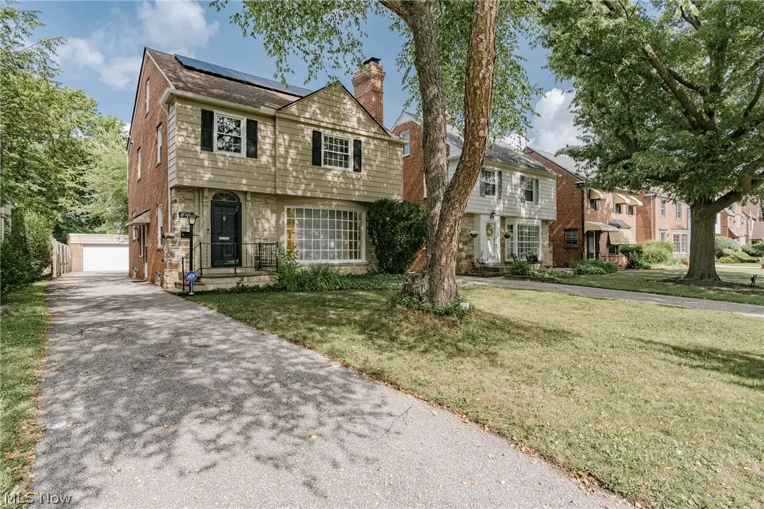 3710 Strandhill Road, Shaker Heights, OH 44122 - #1