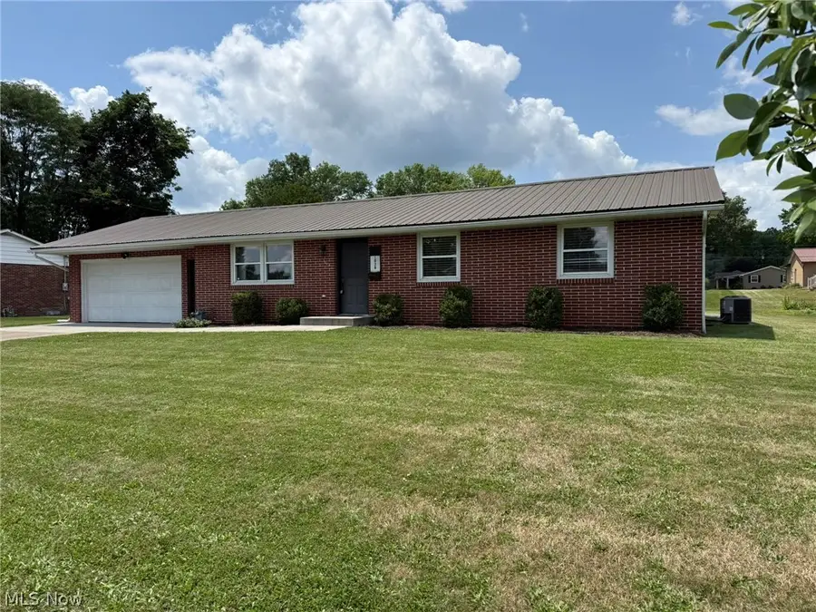 1038 2nd Sw Street, New Philadelphia, OH 44663 - #2