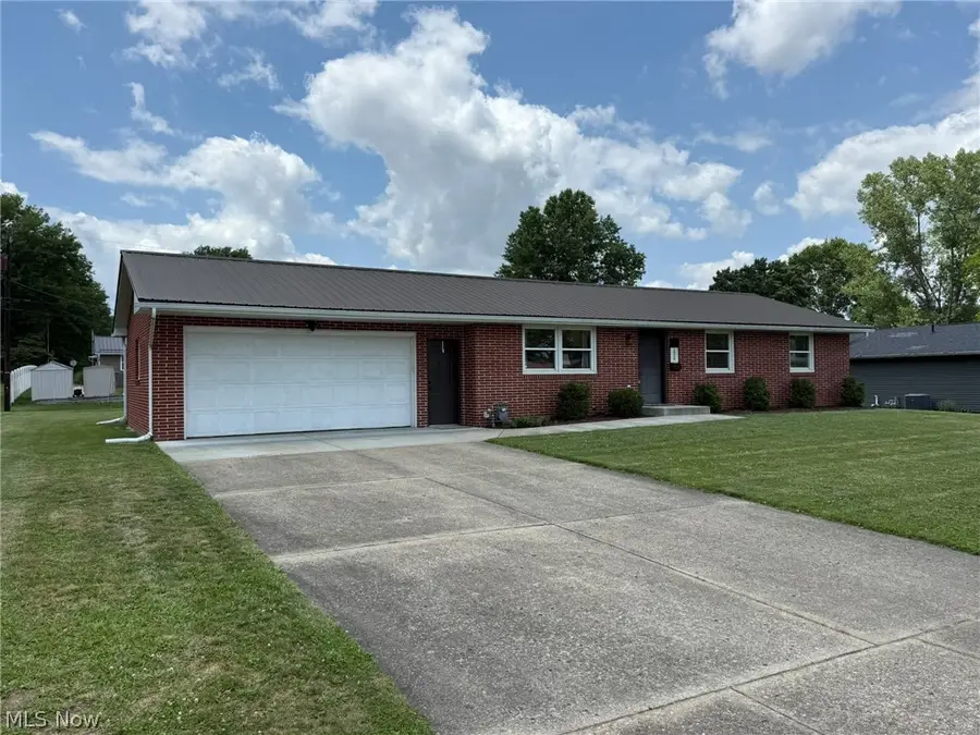 1038 2nd Sw Street, New Philadelphia, OH 44663 - #3